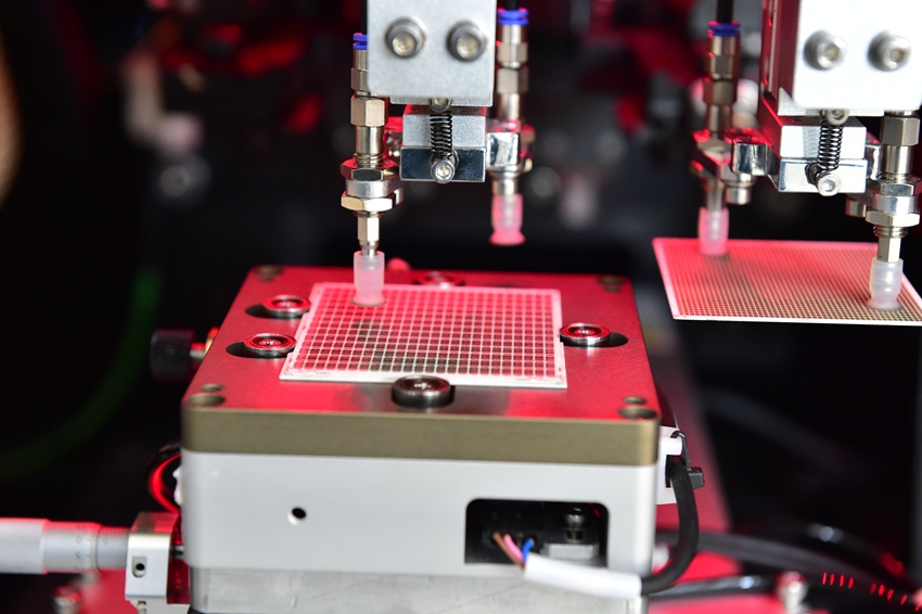 看新兴支柱产业如何顶梁(图1)