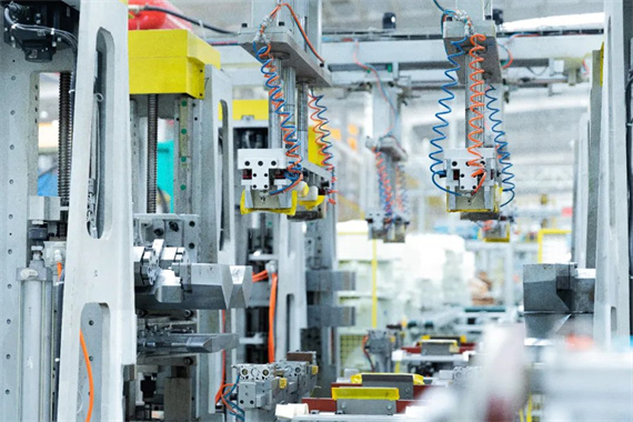 SEMICONChina2026国产设备新品密集发布半导体设备ETF(159516)大涨超2%(图1)